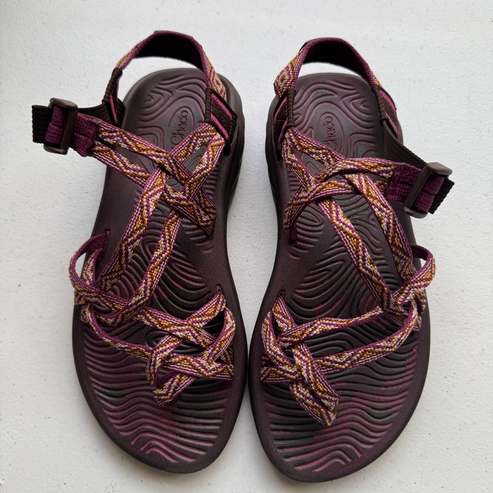 Chaco Women’s Eco Tread Strappy Sandals Pink/Yellow Print US Size 7 Hiking Beach
